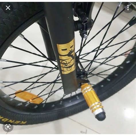 5 Pijakan Kaki Motor yang Bikin Perjalanan Gak Bakal Pegal Lagi! 5 Pijakan Kaki Motor yang Bikin Perjalanan Gak Bakal Pegal Lagi!