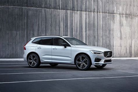 5 Alasan Harga Mobil Volvo Bikin Kamu Mikir Ulang (dan Jatuh Cinta!) 5 Alasan Harga Mobil Volvo Bikin Kamu Mikir Ulang (dan Jatuh Cinta!)