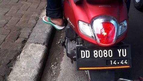 5 Biaya Hidupkan Plat Motor yang Bikin Dompet Nggak Nangis (di Bawah Rp 500 Ribu!) 5 Biaya Hidupkan Plat Motor yang Bikin Dompet Nggak Nangis (di Bawah Rp 500 Ribu!)