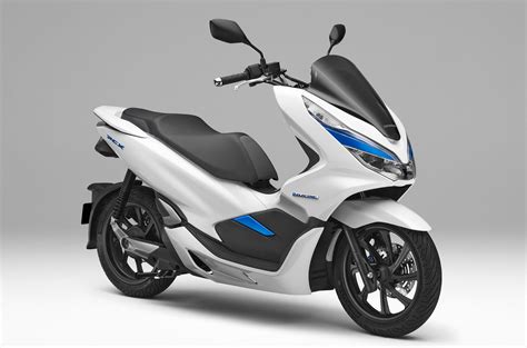 Honda PCX Electric: Harga 2023, 5 Kelebihan yang Bikin Skutik Lain Minder!